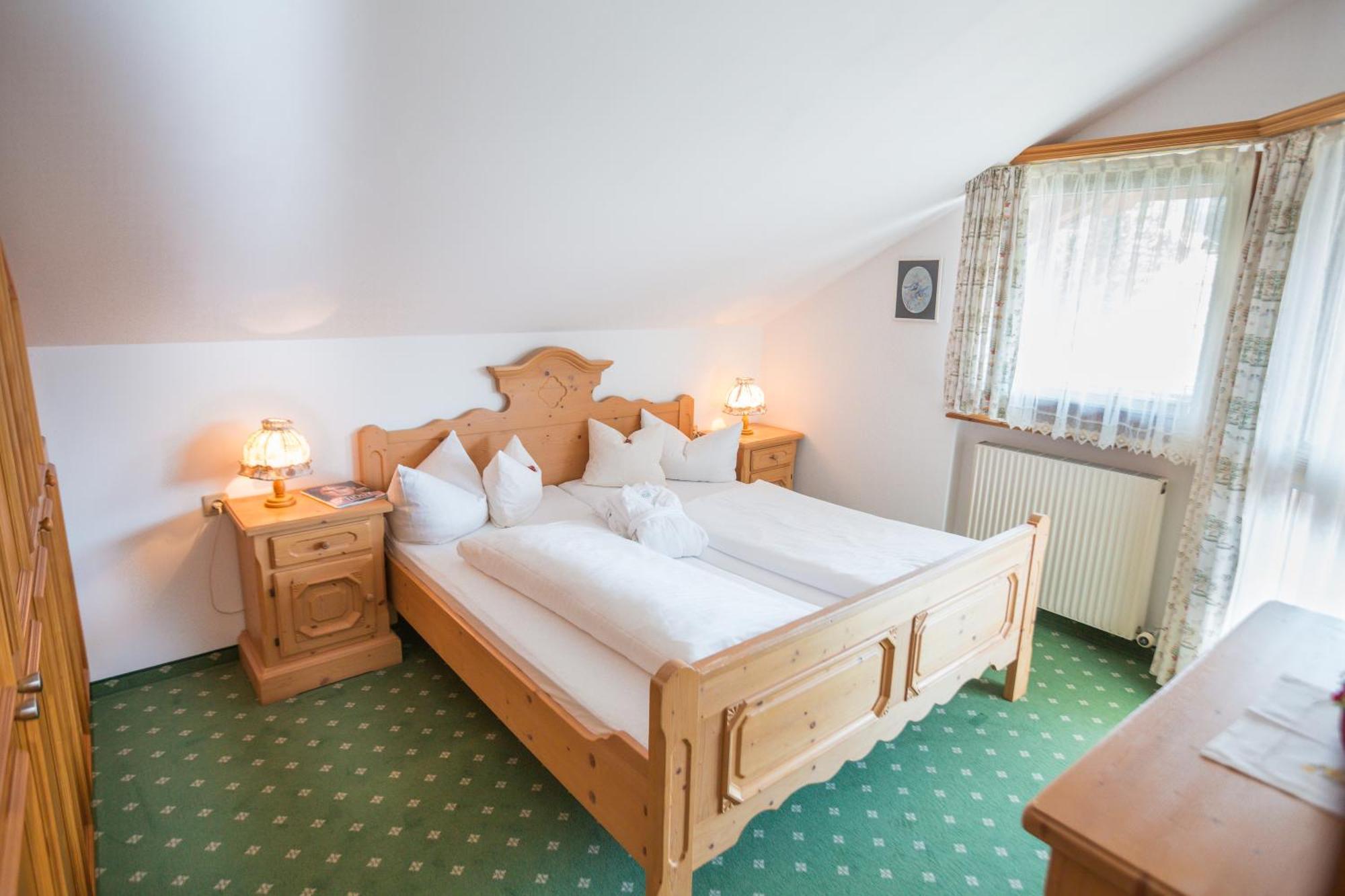 Flat Hotel Seefeld in Tirol Szoba fotó